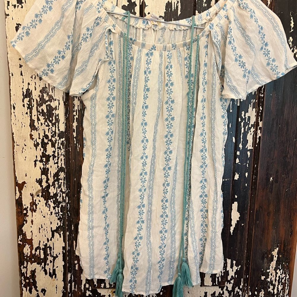 NWT sweet Boho women’s Blouse. Size Small.